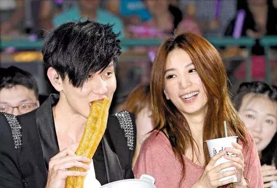 2004年华语乐坛有多疯,2004年华语乐坛流行歌曲巅峰