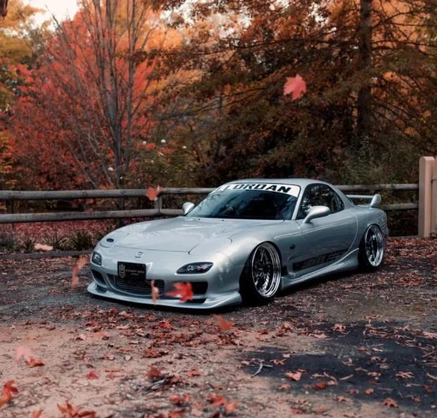 速度与激情rx7雨宫套件,马自达rx-7飙车场面