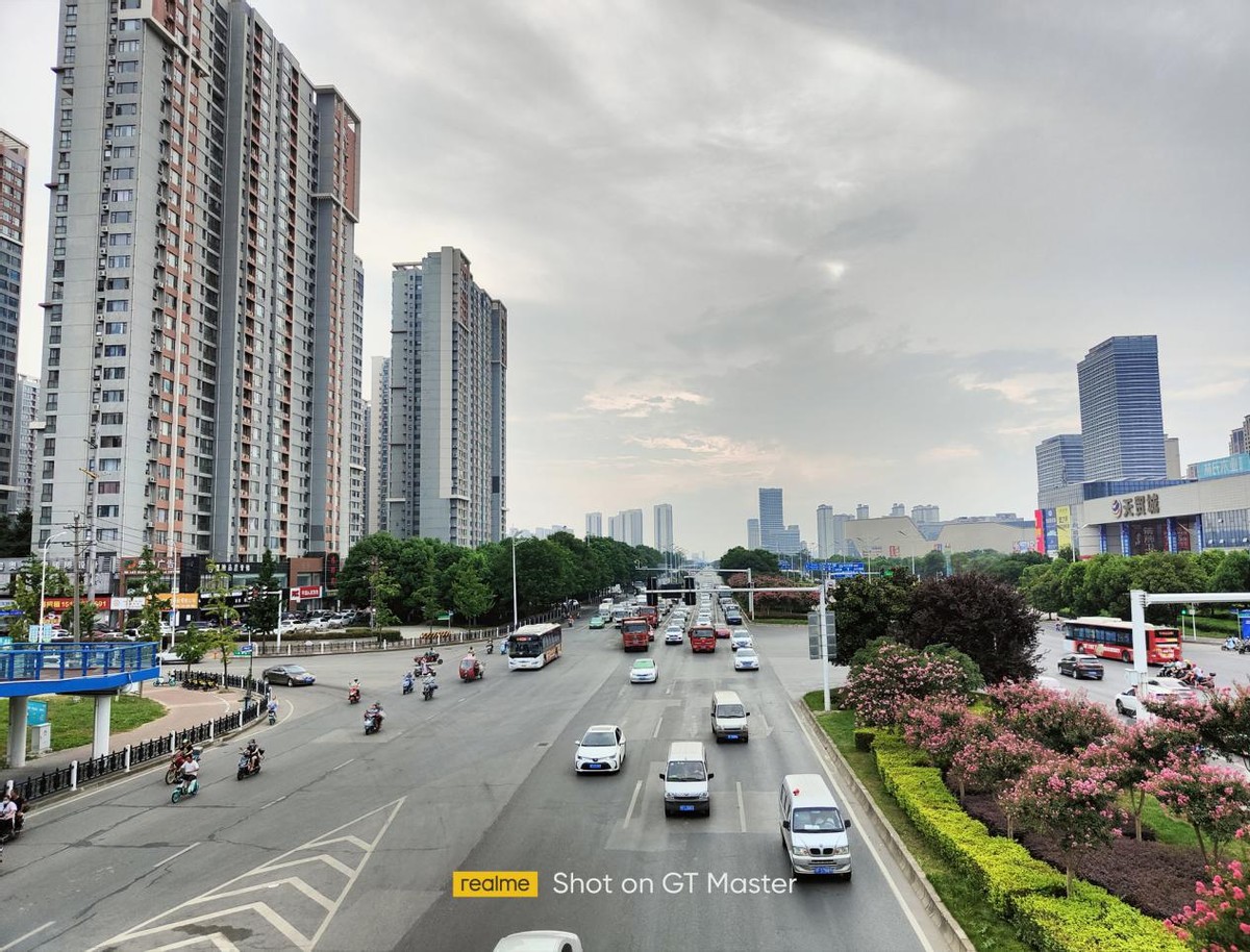 realme真我gt大师探索版手机1v4,realme真我gt2深度评测