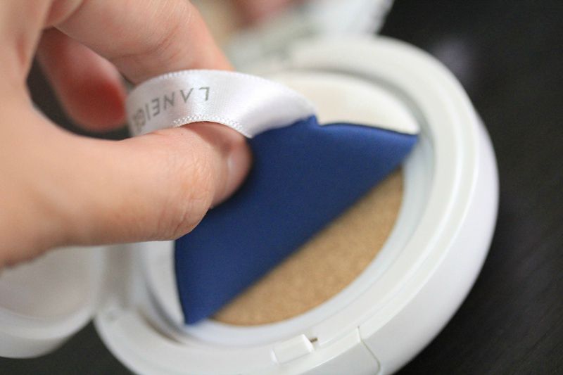 兰芝雪润无瑕气垫粉凝霜,兰芝粉气垫干皮测评