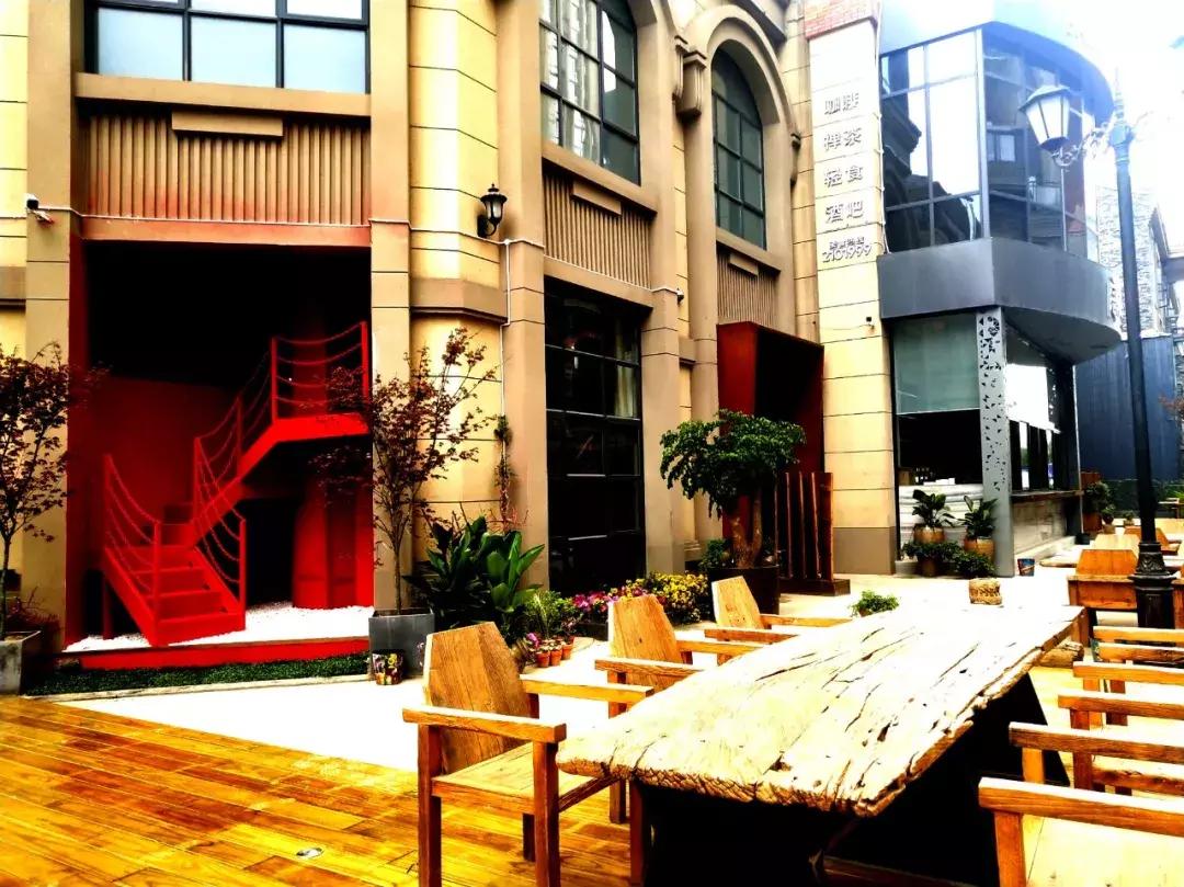 绵阳耗资千万三层独栋KTV里面,藏了一家下午茶!