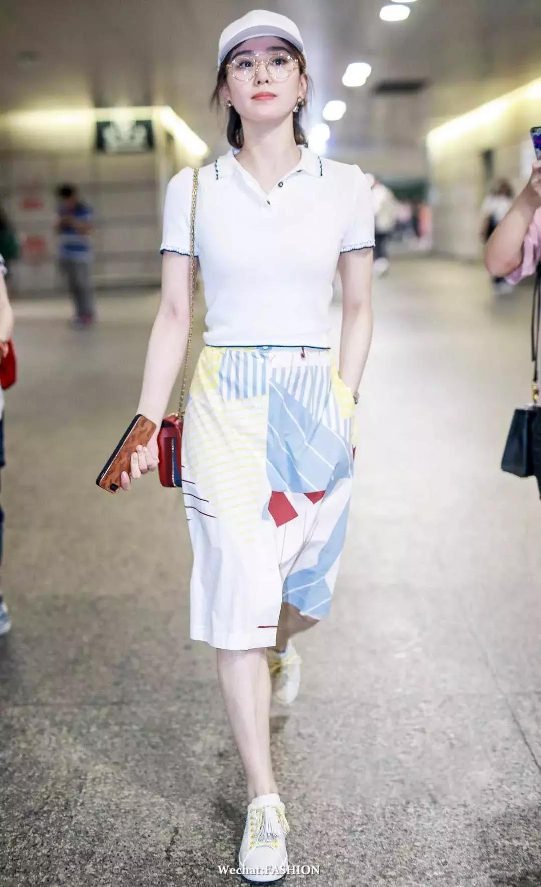 刘雯蕾丝服装,刘雯jennie