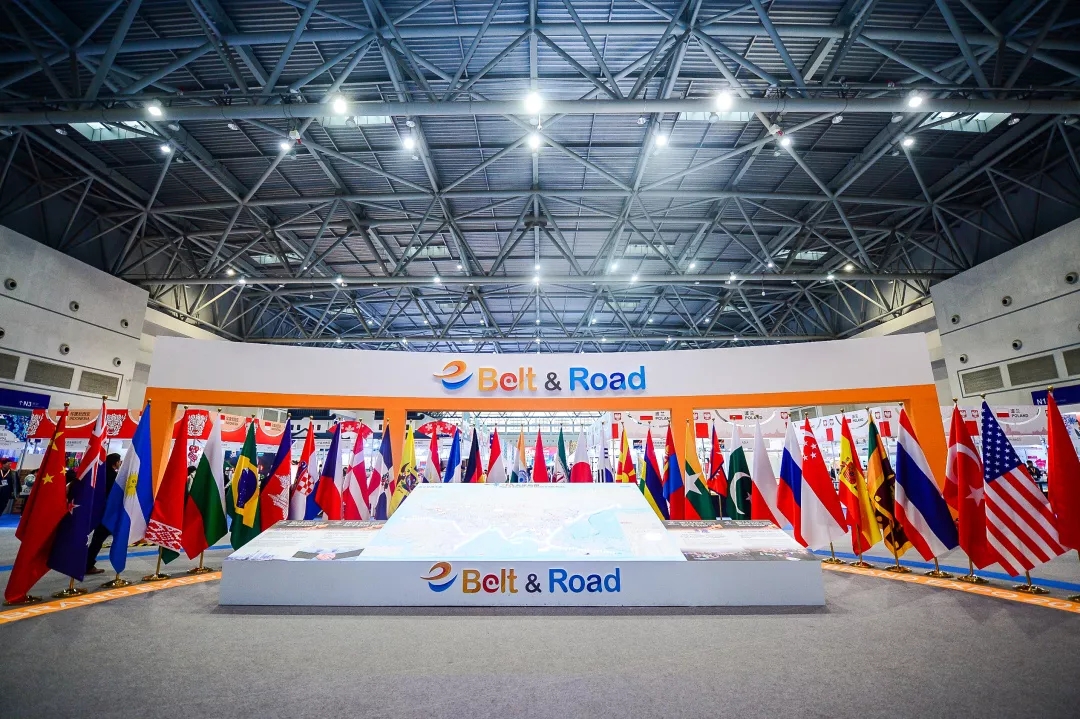 各美其美万象争荣,各美其美万象争荣作品