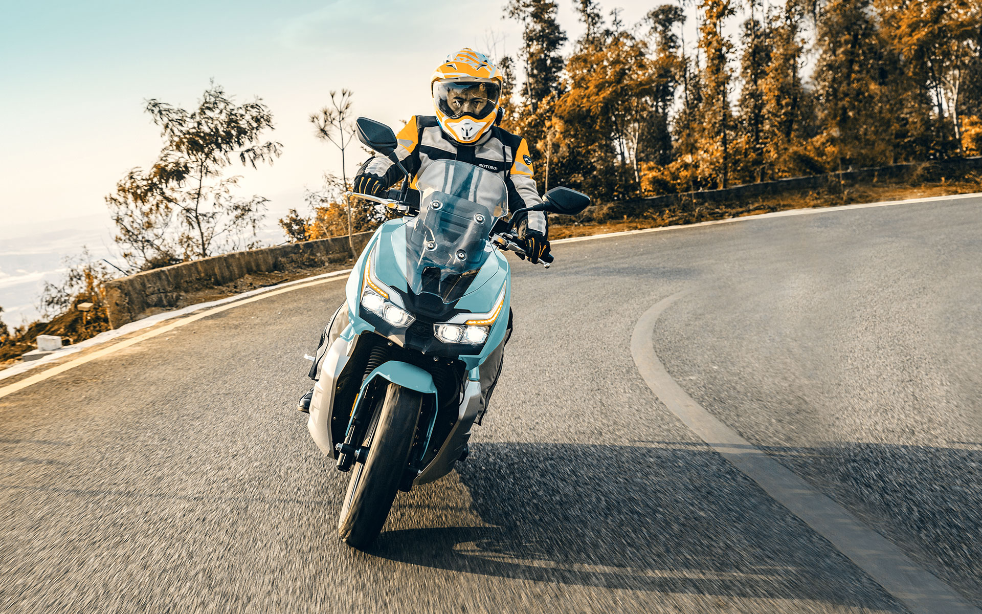 预算2到3万的250级别踏板,预算2万买什么踏板摩托车