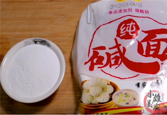 碱小苏打泡打粉酵母粉是怎么来的,别再乱用酵母粉小苏打食用碱