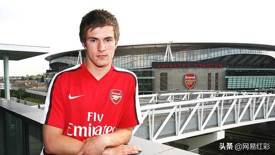 拉姆塞阿森纳完整视频,拉姆塞断脚归来