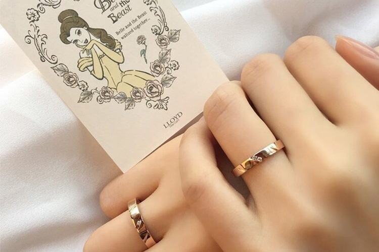 迪士尼公主婚戒多少钱,迪士尼艾莎安娜对戒