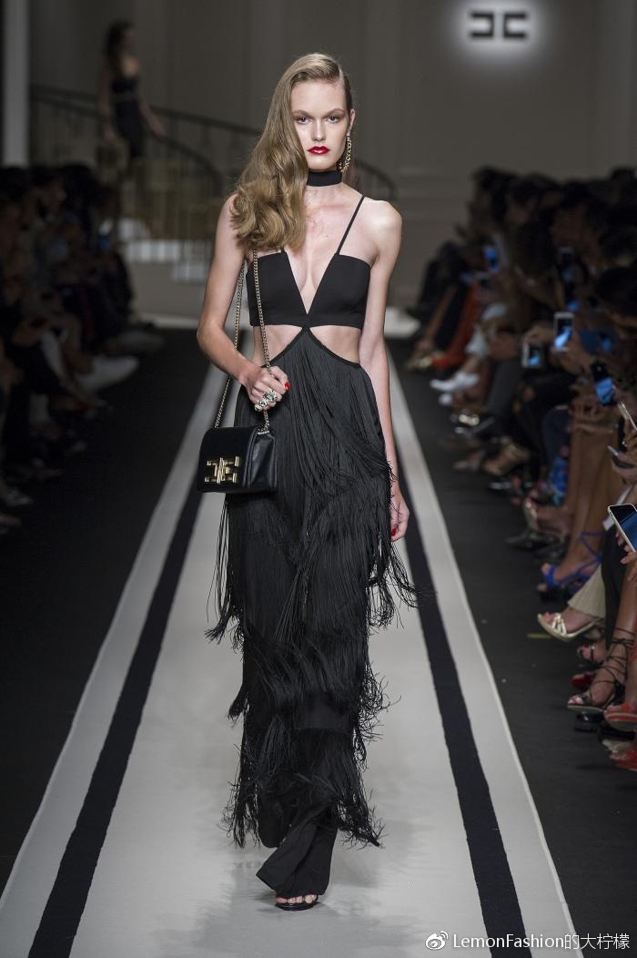 EF：名媛、女星、女高管们的寻寻觅觅