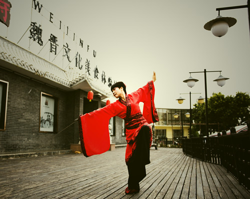 漫天樱花创作的原声,漫天樱花像彩霞