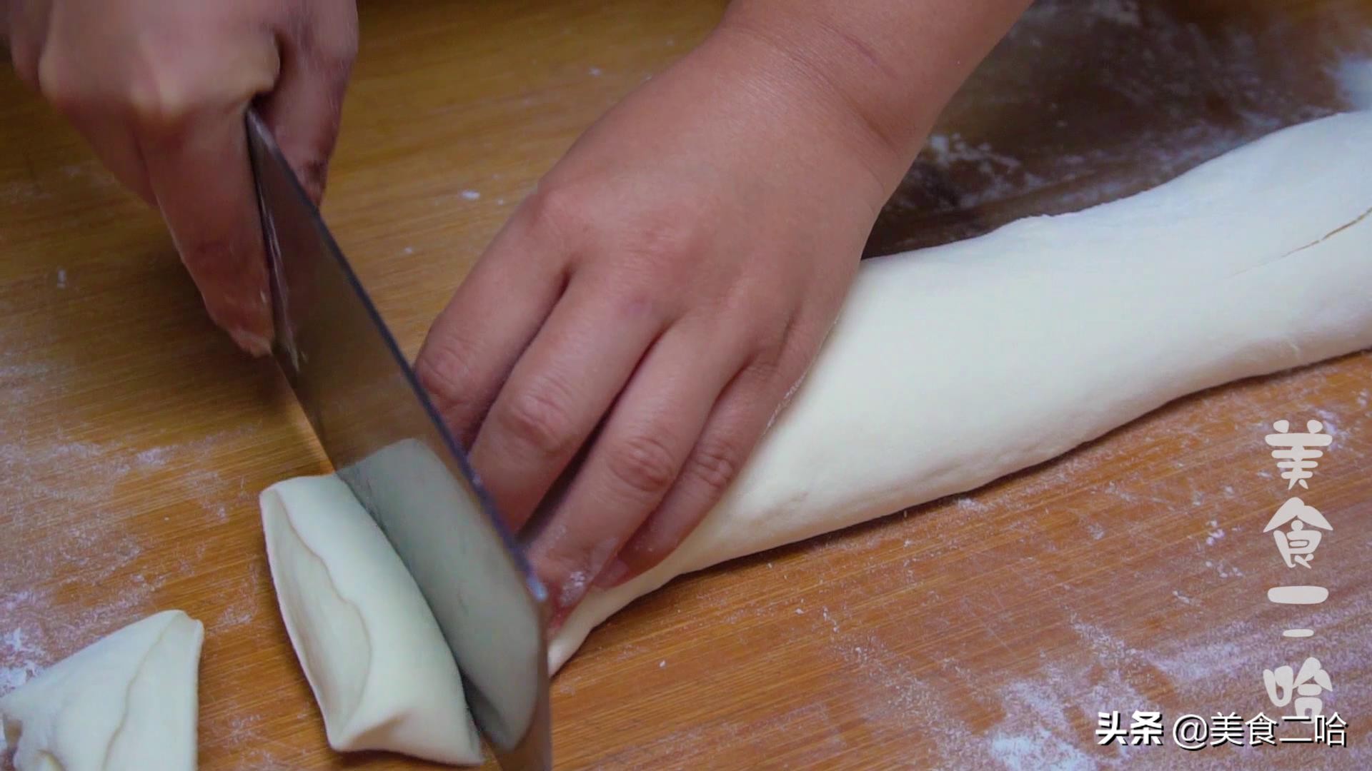 烙饼最软的方法葱花烙饼,大葱家常烙饼的做法全过程