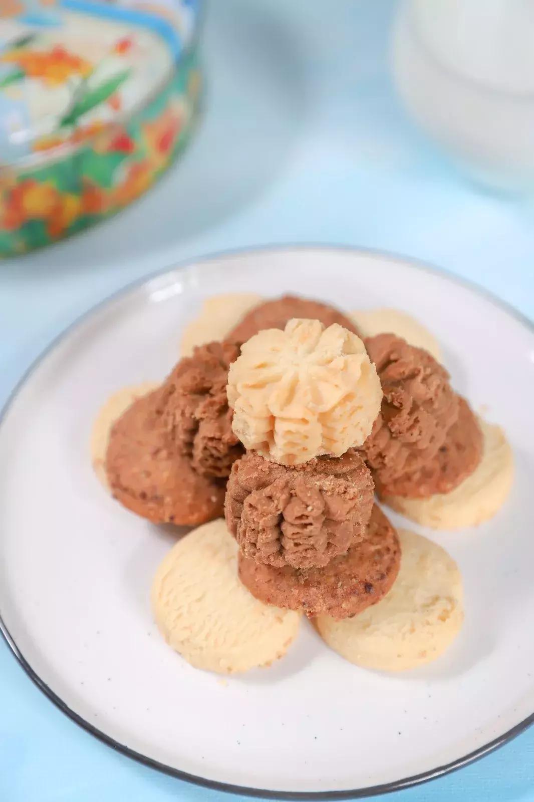 曲奇界的“劳斯莱斯”多达8种口味,内有银耳、黑糖话梅……