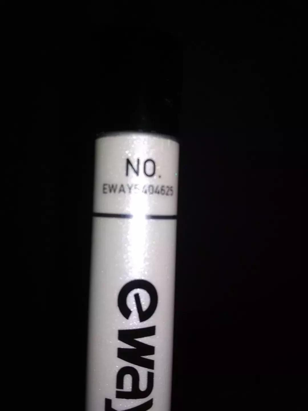 钓鱼人一般必备几根钓竿,钓鱼最重要的两根竿