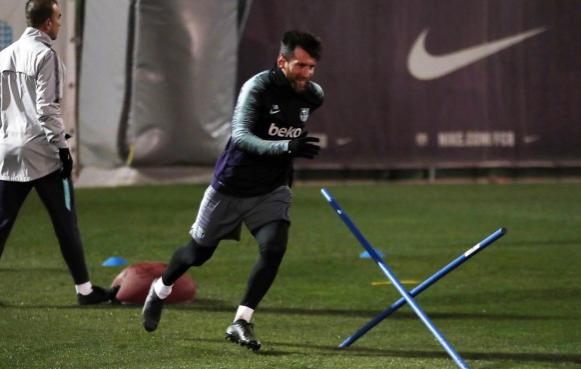 梅西首训幕后曝光,梅西精彩操作