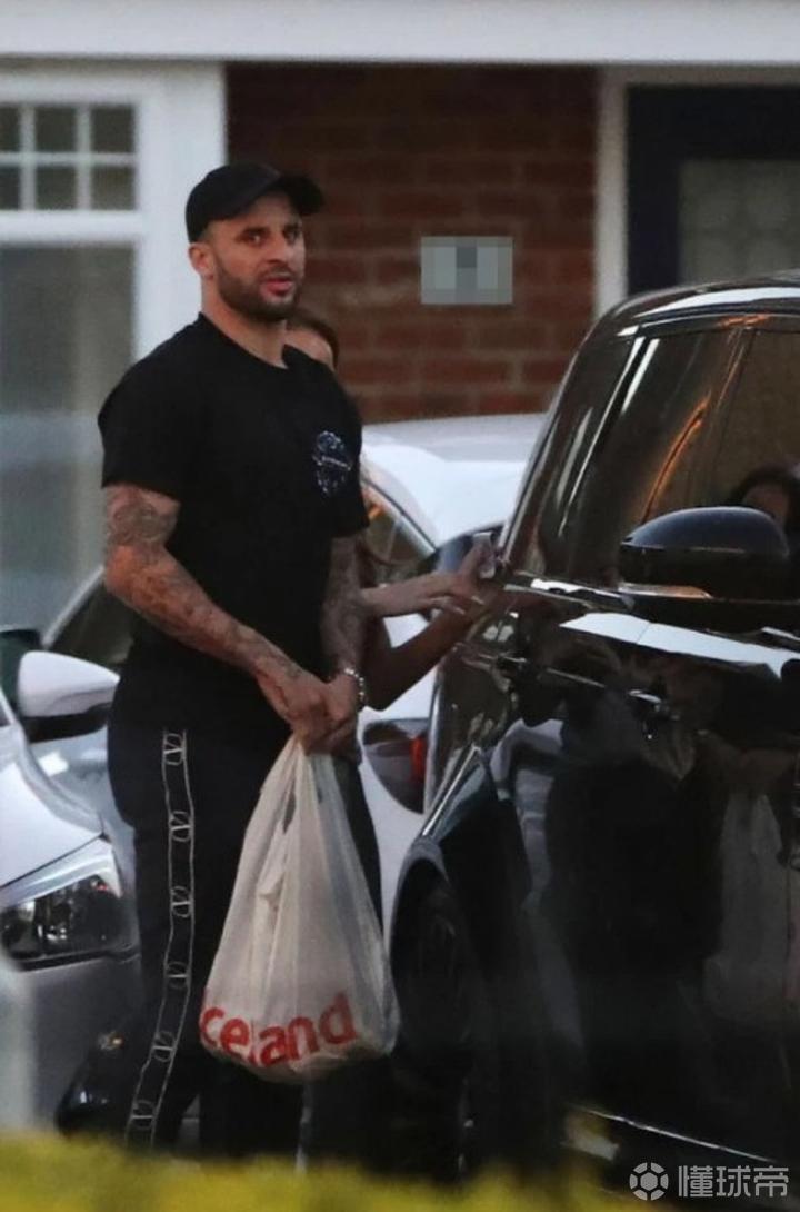 应召女郎派对被处罚后仍多次违反禁令,别洗了,凯尔-沃克