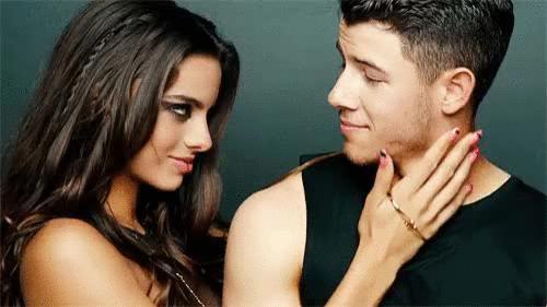 我好热呀用四川话说,我好热呀英语怎么说