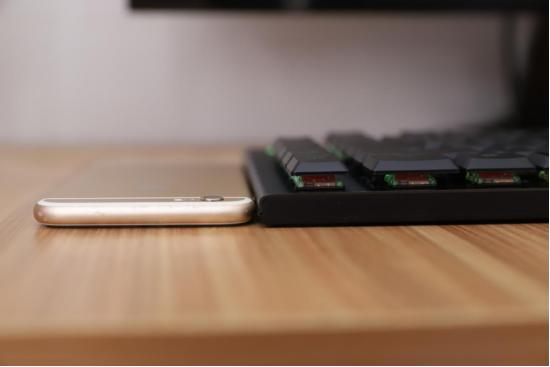 罗技6930电竞耳机,罗技g系列打游戏鼠标哪个好用