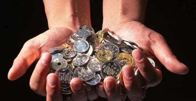 资金紧张有什么贷款途径,信用卡取现显示资金不足怎么办