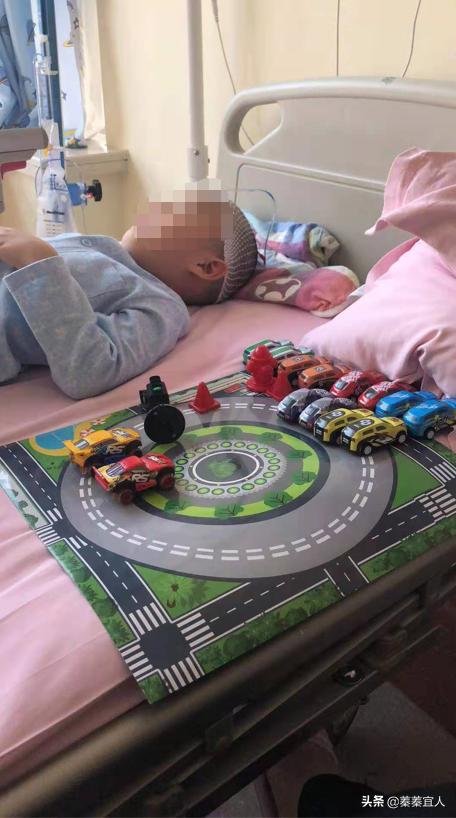 小孩死活不上幼儿园怎么办,孩子天天哭闹死活不愿意去幼儿园