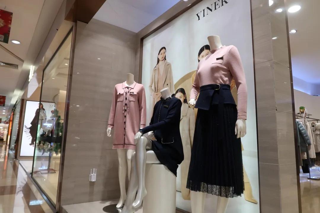 冬日劲爆献礼，引燃圣诞狂欢！利群集团城阳购物广场推出圣诞钜惠活动，精彩势不可挡