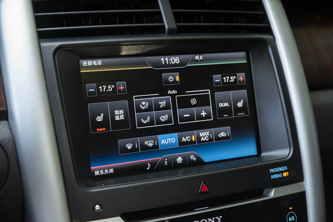 试驾福特新款福克斯视频,试驾老款福特福克斯两厢