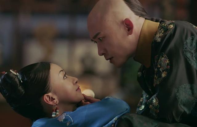 她是嘉庆帝生母,第一次被乾隆强幸时,为何乾隆激动不已?