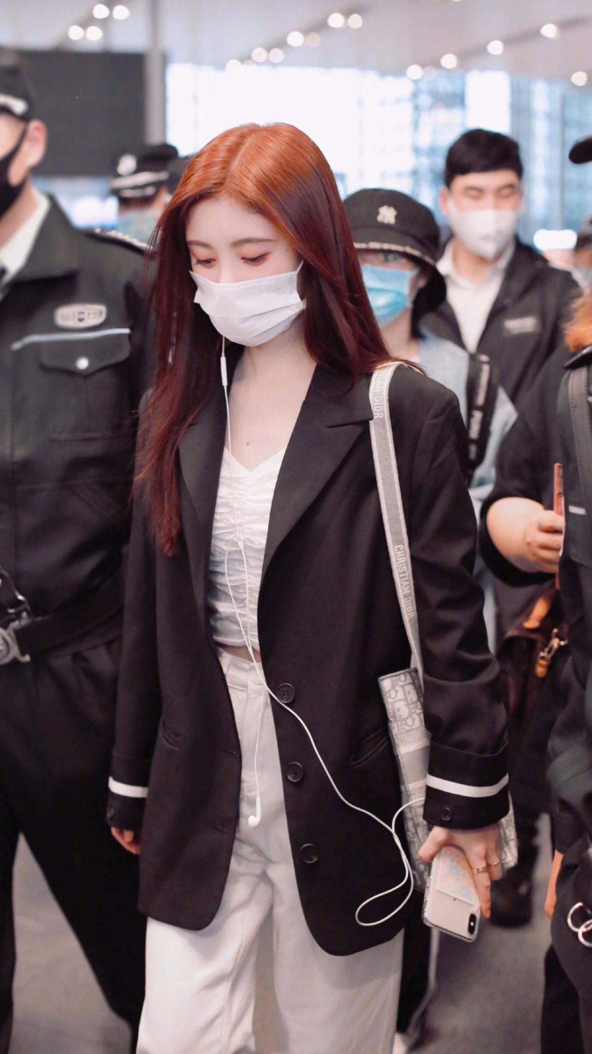 鞠婧祎矮个子,鞠婧祎很矮