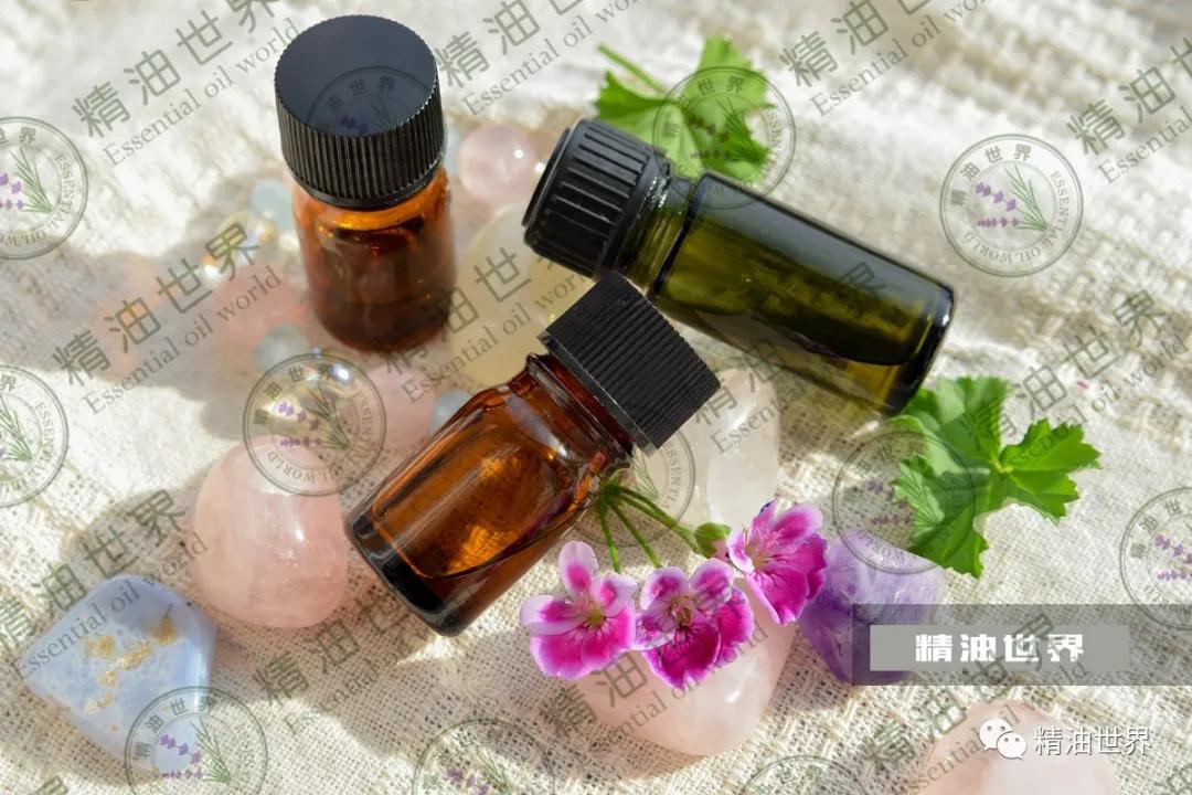 改善黑头的小tips,改善黑头的精华