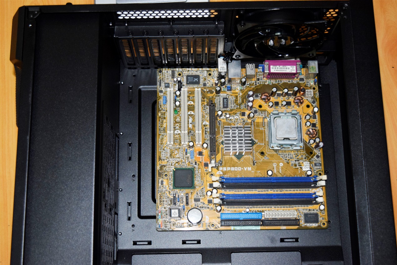 RAID实用、灯光好玩，跨代升级的ROGStrixX570装机点评