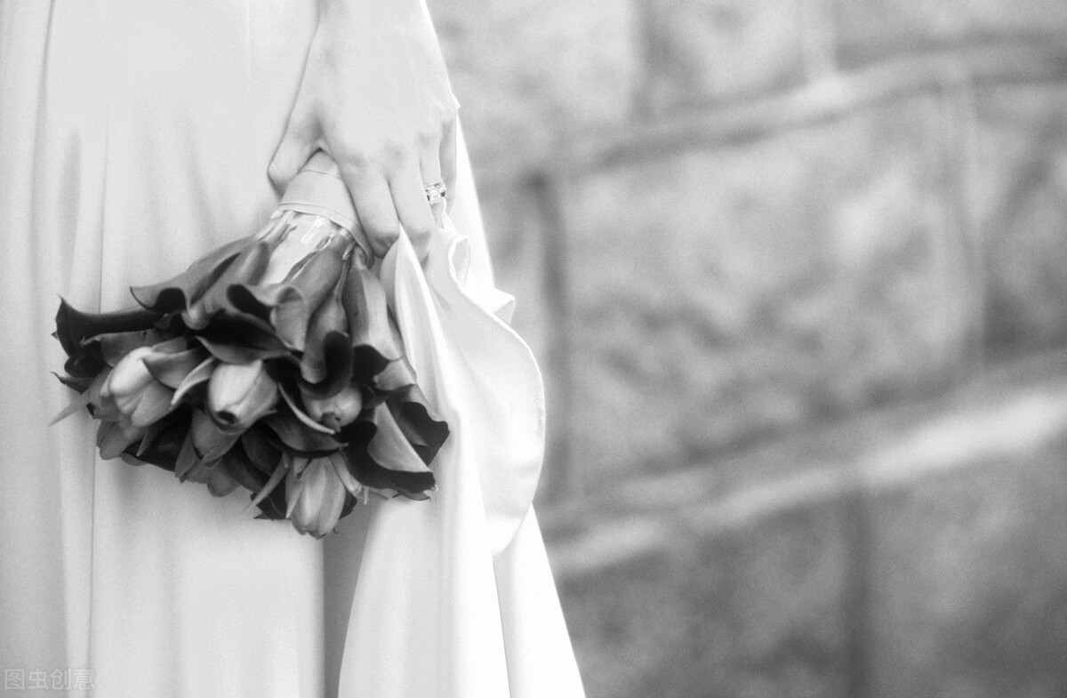 从校服到婚纱你心动吗,从校服到婚纱还以为会一直幸福