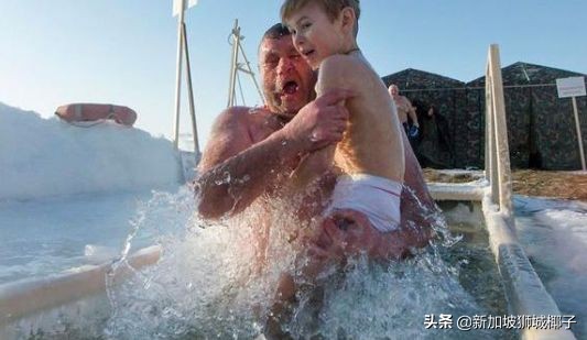 新加坡冻成狗,新加坡狂风暴雨来袭