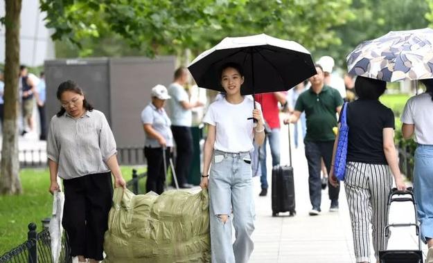 单招和统招专科有什么区别,单招专科和统招大专毕业证一样吗