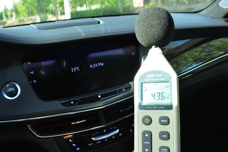 凯迪拉克ct6试驾19款视频麋鹿测试,2022款凯迪拉克ct6试驾视频