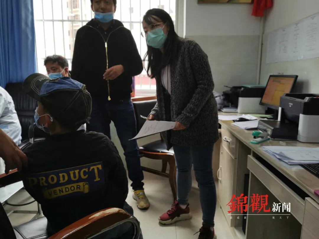 雪山下建筑物,雪山下建一座自己的木屋