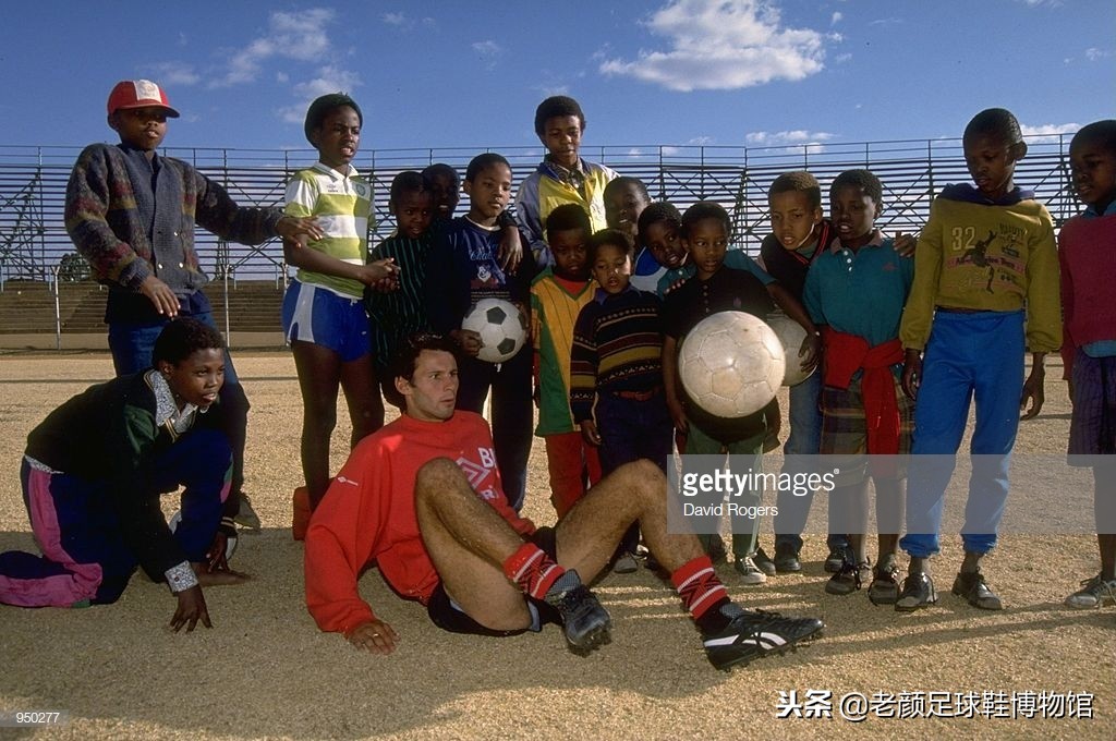 锐步历年足球鞋,历年锐步足球鞋