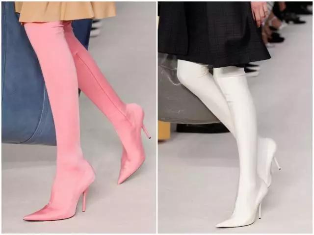 烟灰色牛仔裤怎么搭过膝靴,小香风皮毛外套搭配牛仔裤过膝靴