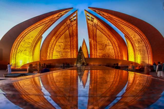 巴铁首条中国公路,震撼全球的中国公路