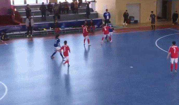 五人制基本站位,五人手势组合