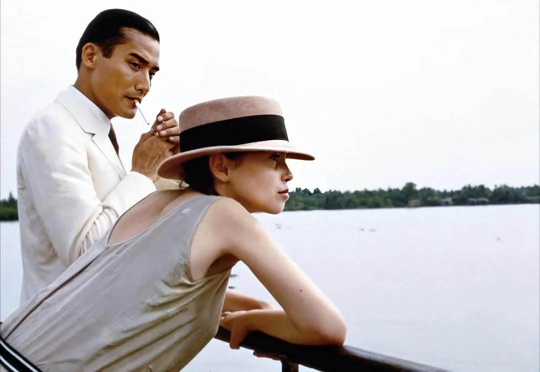 处处吻最好听的一首歌,处处吻十六年前的歌