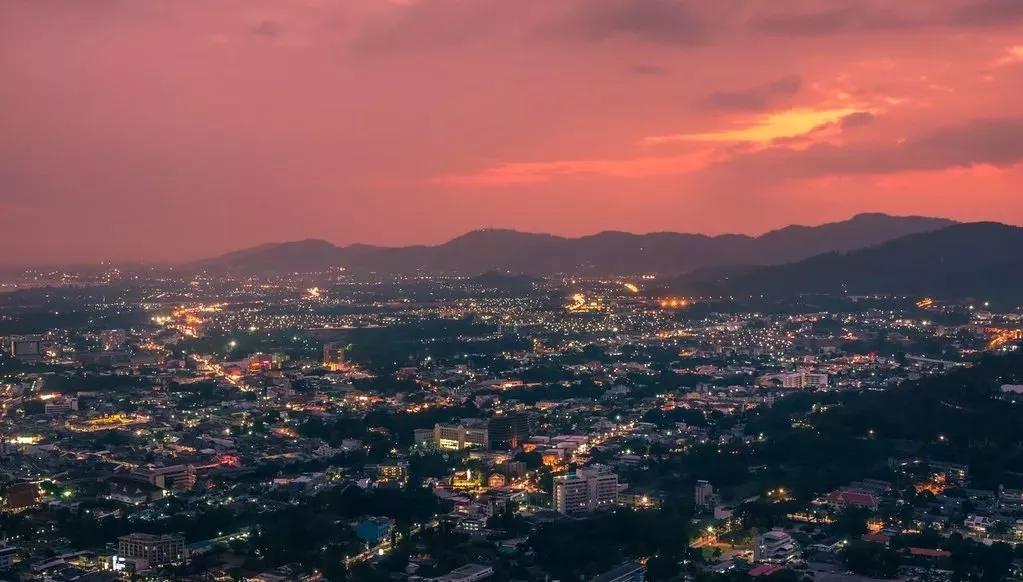 普吉岛自由行美食全攻略,普吉岛旅游攻略美食