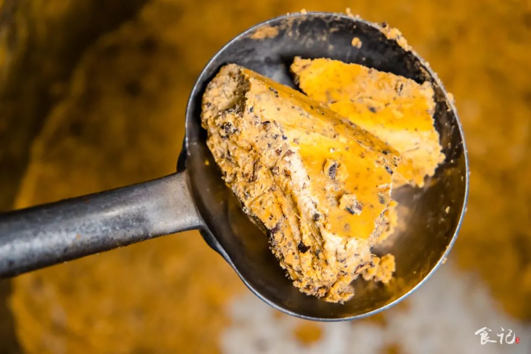 真的假的？万达清冷的夜市中，竟藏着踩点也要去吃的砂锅麻辣烫…