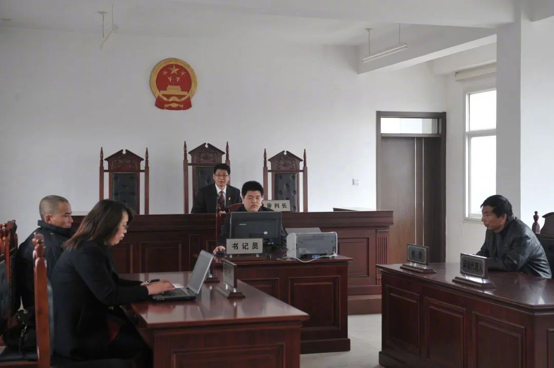 穿千层底布鞋干活的人,以前的拼命三郎