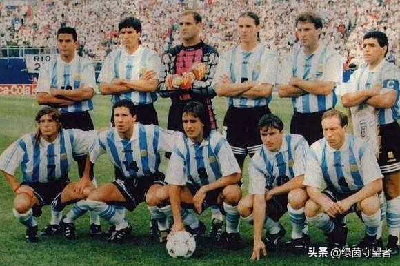 冠军最少的足球球星,夺得金球奖次数最多的十大球星