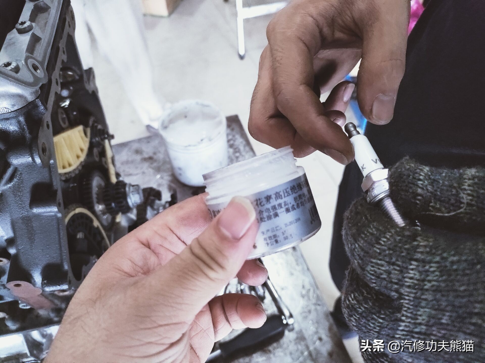 夏朗2.0发动机烧机油上海解决方法,大众夏朗烧机油最佳解决方案