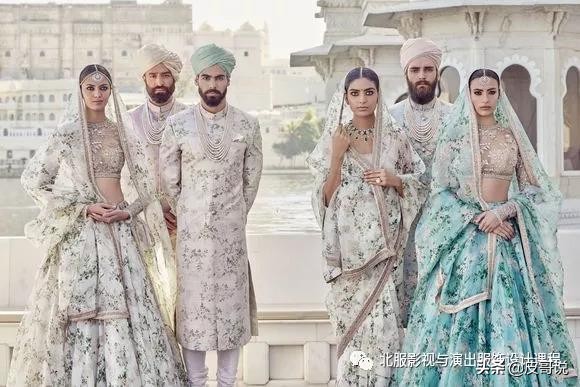 欧根纱面料是什么材质做的,欧根纱是什么质感