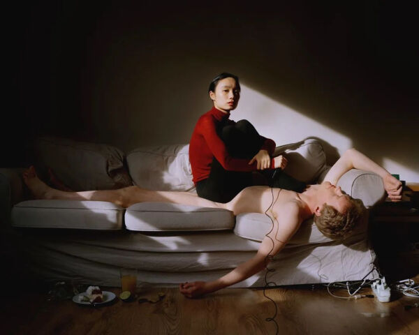 她用Tinder约异性拍裸照