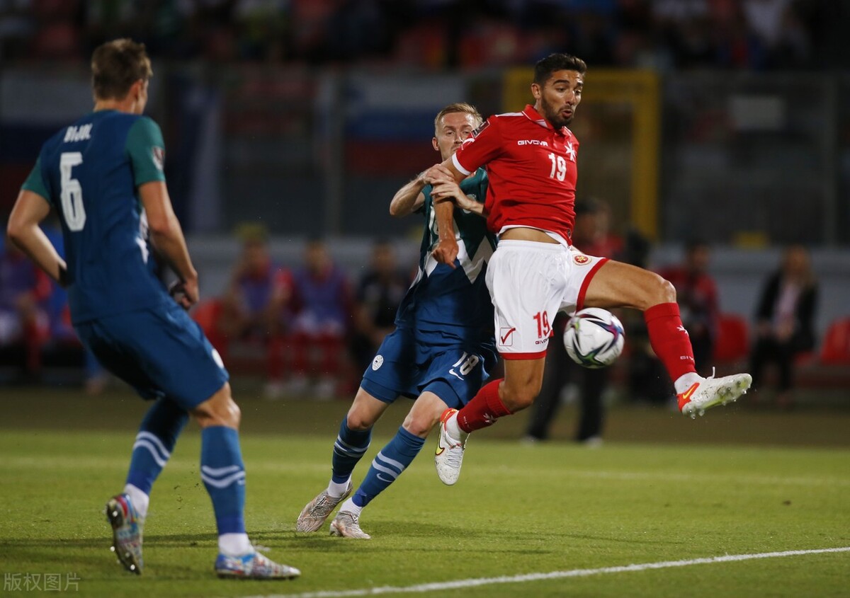 欧洲4强足球,0-25场4欧洲豪门双线榜首优势