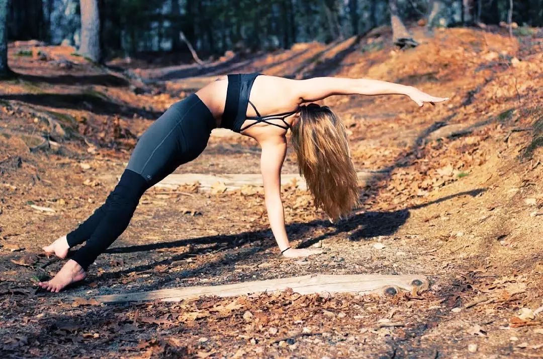 冬天手脚冰凉瑜伽动作,冬日手脚冰凉瑜伽