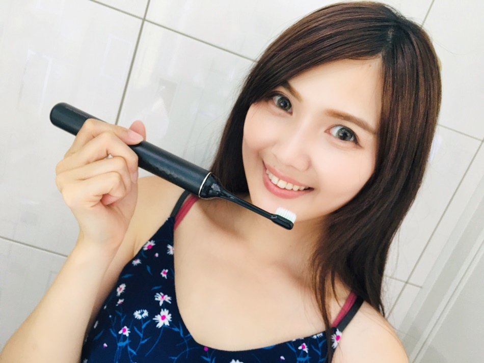 usmile电动牙刷和飞利浦电动牙刷,映趣电动牙刷和小米电动牙刷对比