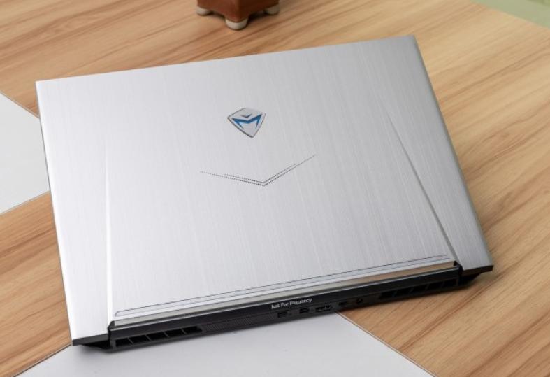 机械师f117和雷神911哪个性价比高,机械师f117高清图赏