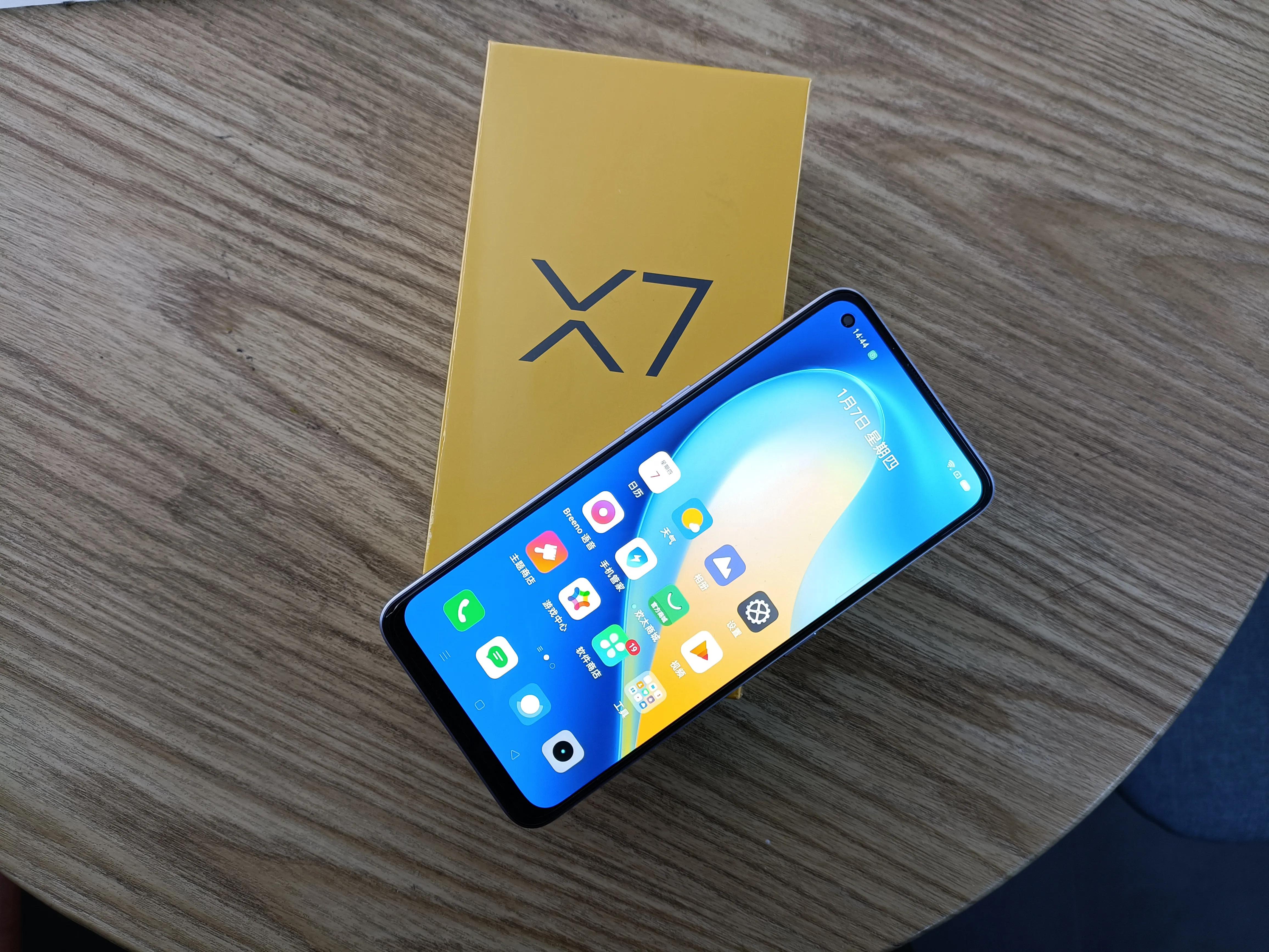oppoa72和真我x7pro,真我x7pro和opporenoace哪个好